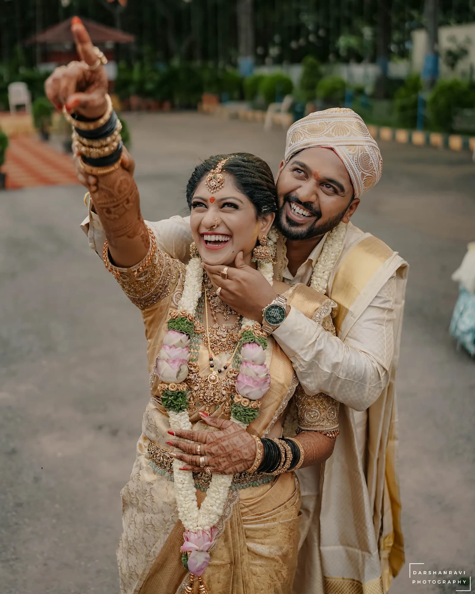 A couple laughing together during the muhurtham — Darshan Ravi Photography